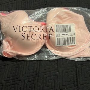 VS microfiber Demi bra w/ coverage, support, Memory Fit pad, and picot trim cups